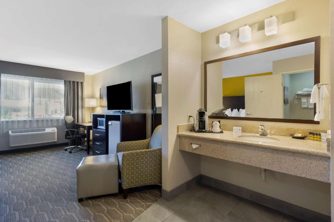 Best Western Plus Wenatchee Downtown Hotel Esterno foto